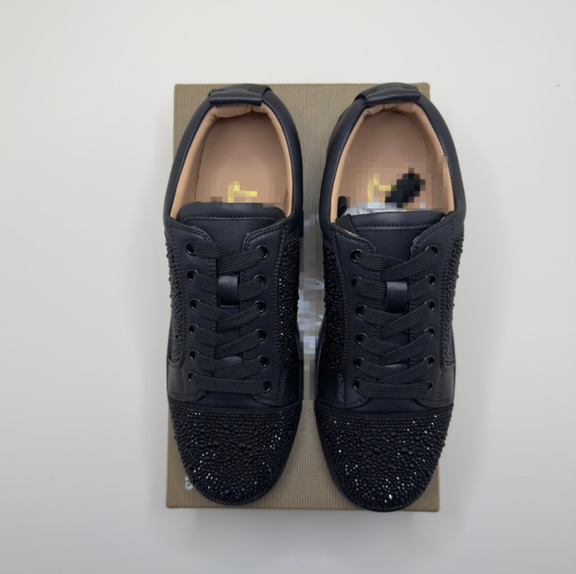 LC BLACK RHINESTONE