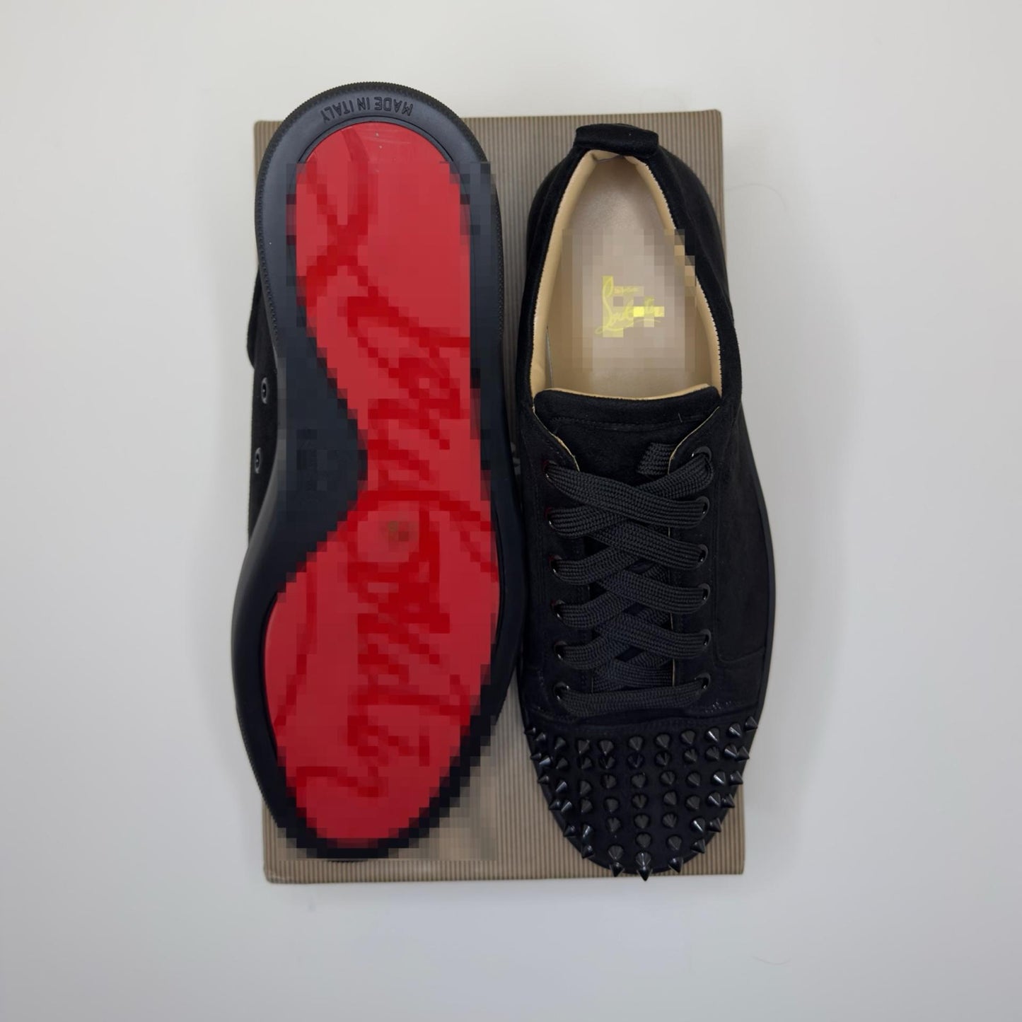 LC BLACK SUEDE SPIKE