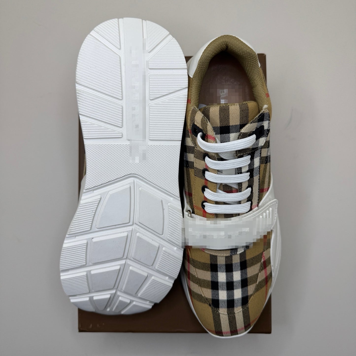 BURBERI SNEAKS