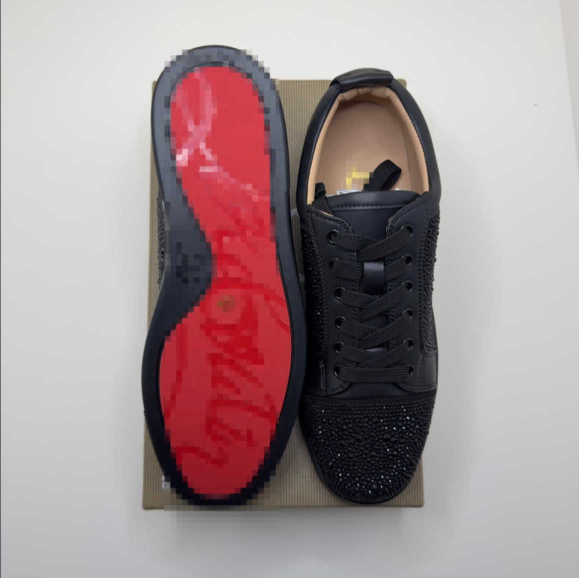LC BLACK RHINESTONE