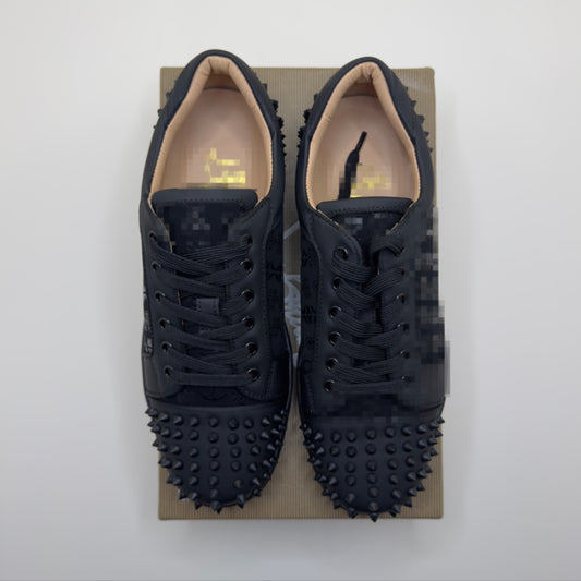 LC Black Spikes/ Design