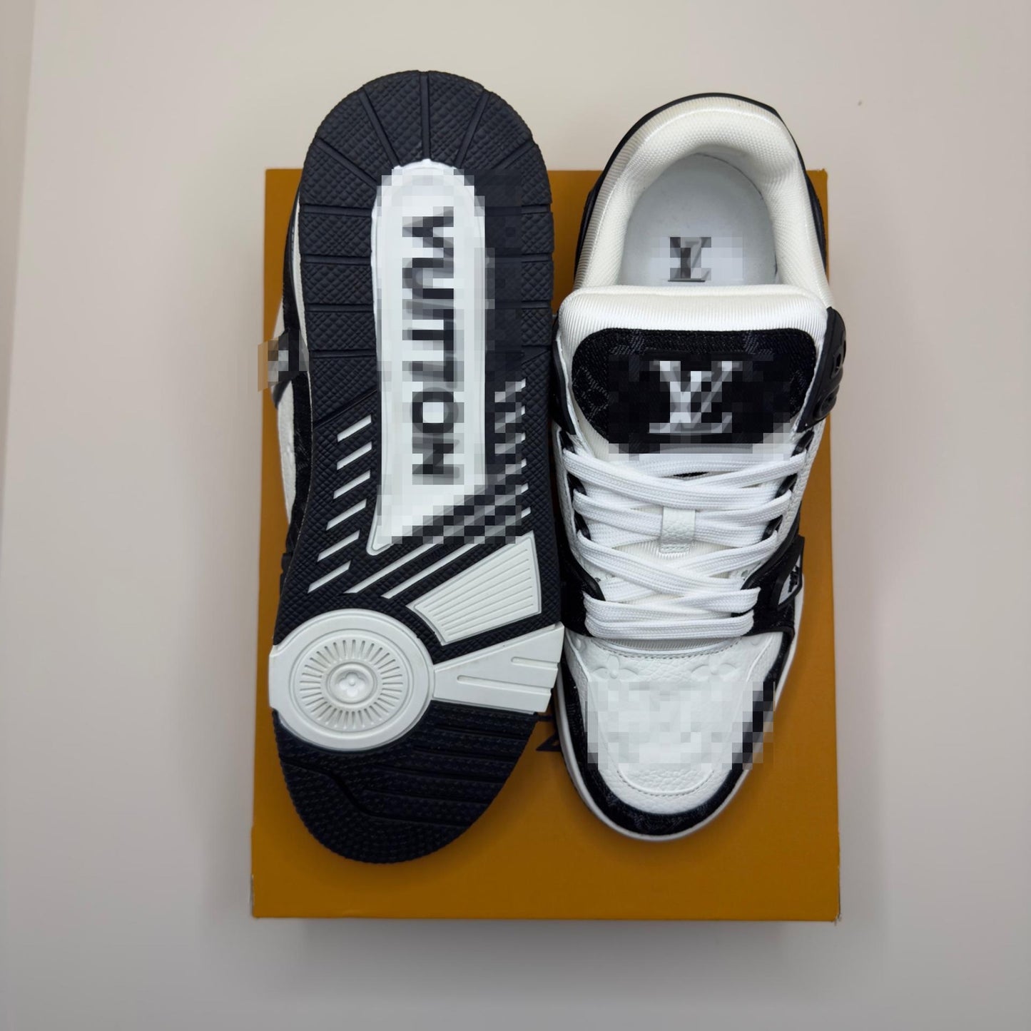 L!V BLACK MONOGRAM